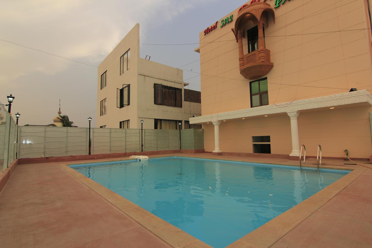 Hotel Sai Dharam Palace Shirdi Esterno foto