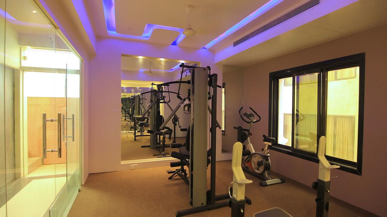 Hotel Sai Dharam Palace Shirdi Esterno foto